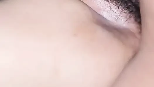Üvey kız anne'nin kıllı amını sikiyor