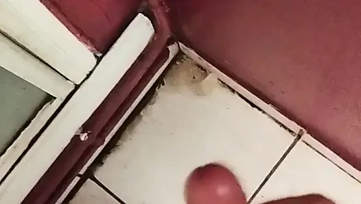 Kendimi parmaklıyorum