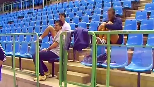 Cewek imut perancis dientot habis-habisan di ruang ganti baju