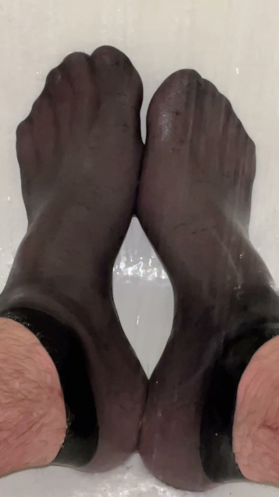 Feet in nylons