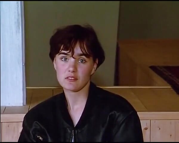 Schau zu, wie dieser amateur-teenager aus deutschland mit ihrer muschi spielt