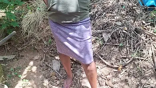Самое горячее вирусное видео шоу старой тетушки на улице