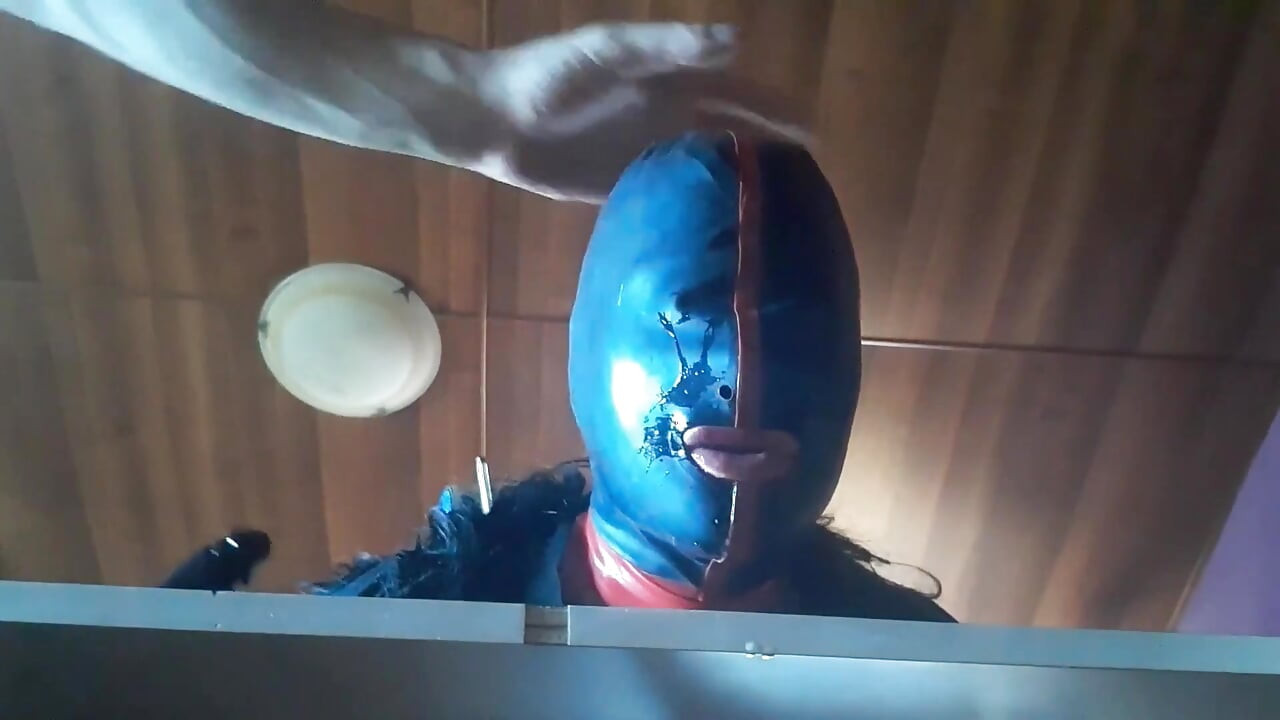 17 minutos de boquete extremo amarrado e garganta profunda com maciça gozada interna