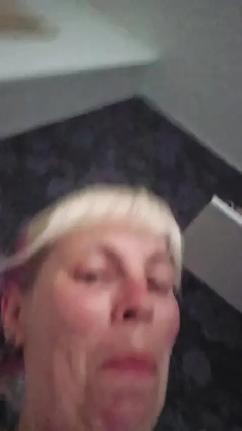 Maja the Cat fisting her sweet pussy