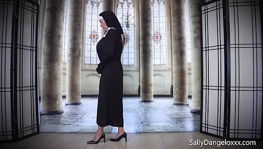 Biarawati nakal dan keponakan tirinya