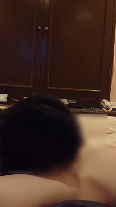 Mujer madura de 40 años chupando bolas lamiendo crudo ardilla disparo personal barrio tetas grandes pocha pocha | Clip 1
