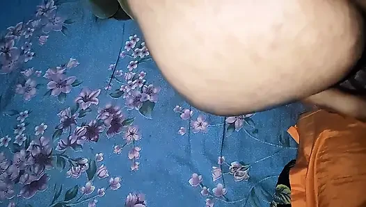 Kız arkadaşım bu gece gözlerini benden uzak tutamadı