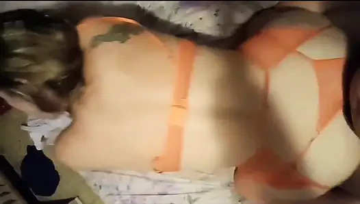 İspanyol çift Laurasexywomen ve aptal13 4 süper azgın bacakla sikişiyor.