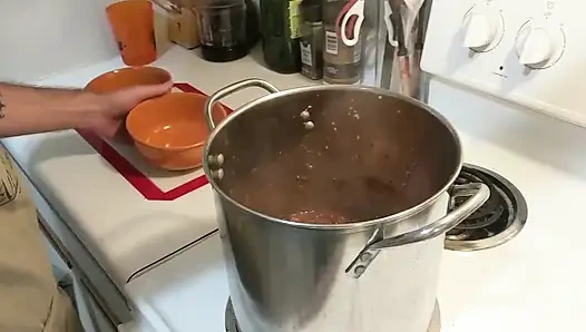 Döl pişirilmiş 3 pırasa chili ve yağlı elle muamele