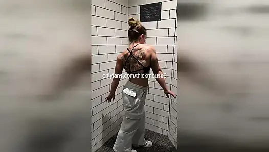 AMCıK TEŞHIRI - GENÇ KıZıN YOGA RUTINI YANLıŞ GIDIYOR