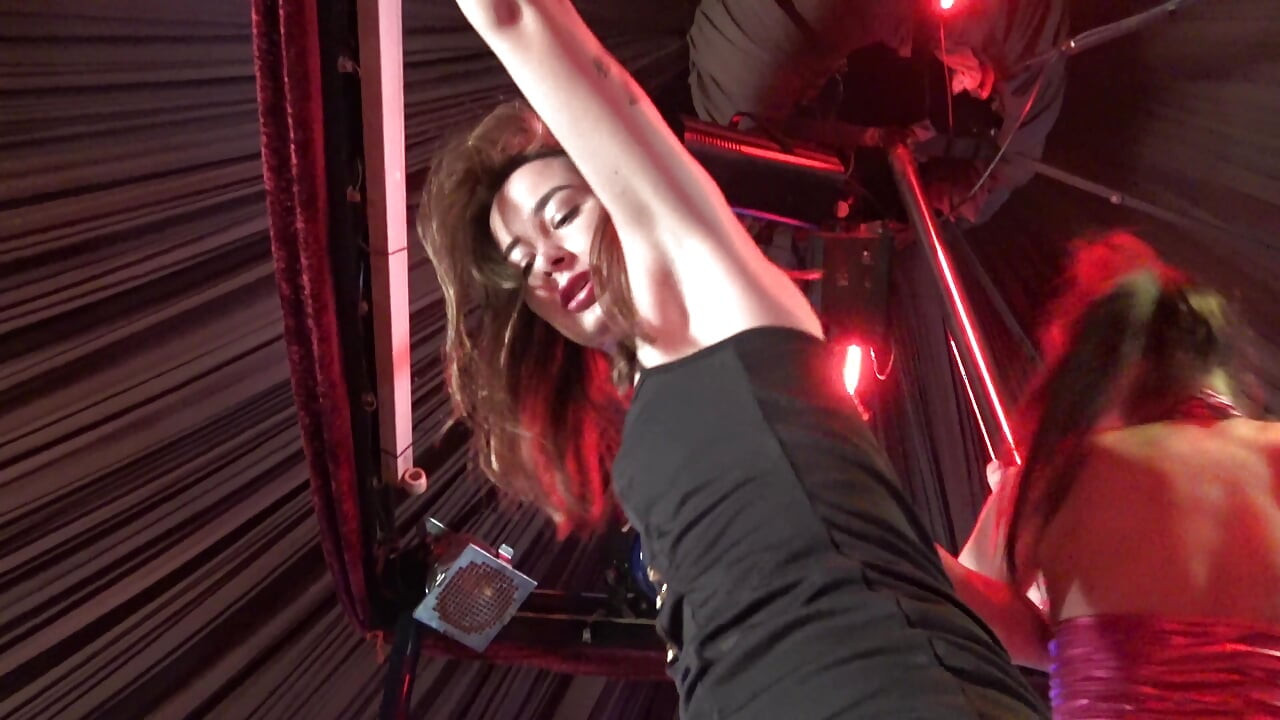 Poledance trampling!