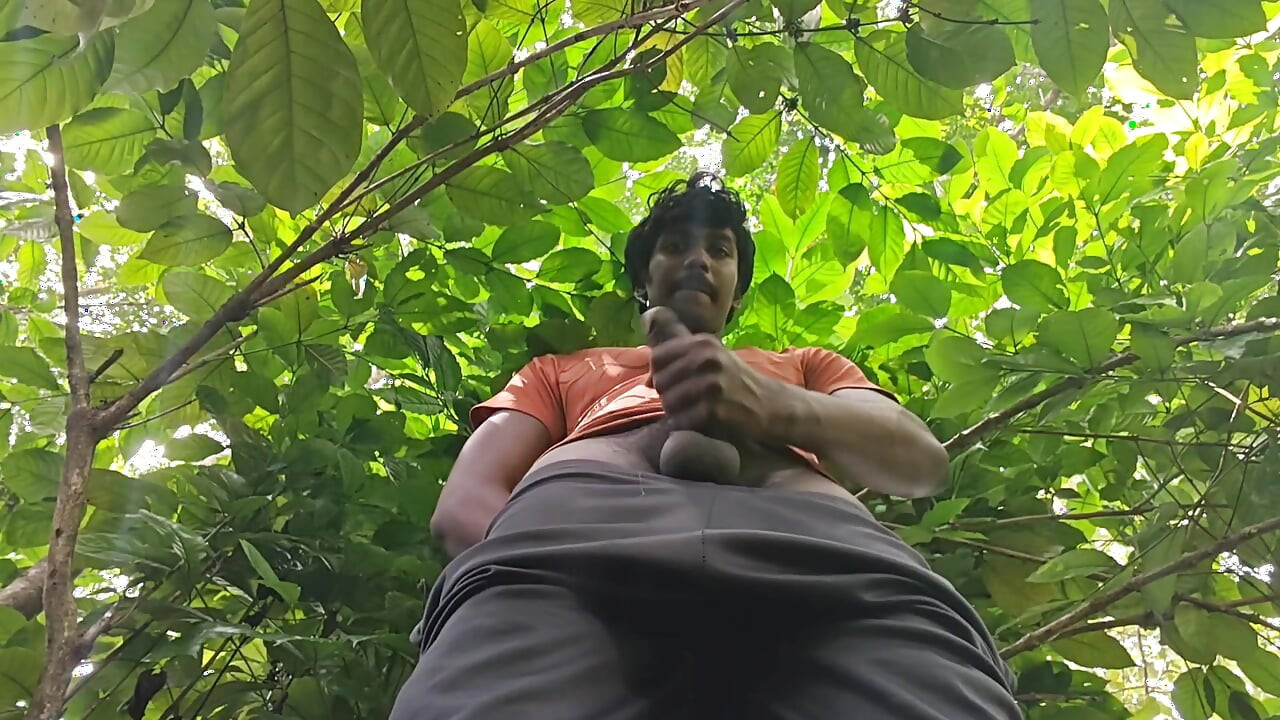 Outdoor jerking and balls play