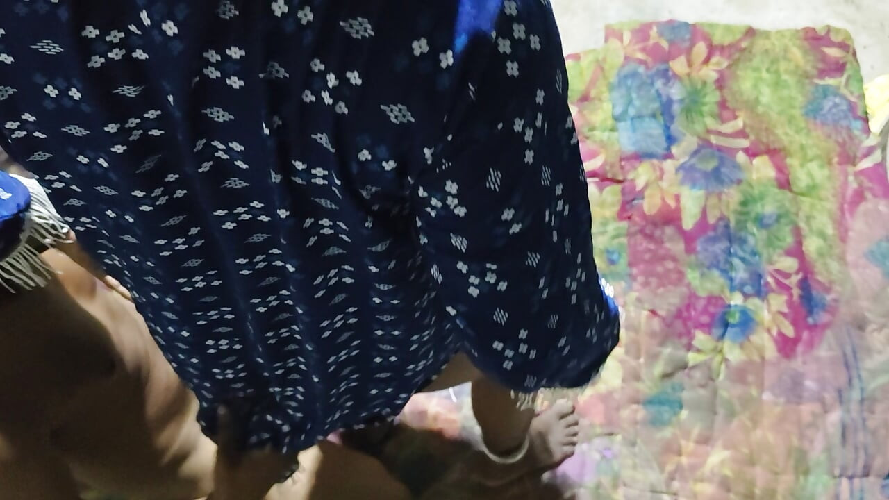 गांव की गर्म लड़की Bhabhi Indian Desi Aunty Desi Sex Desi Girl Hot Desi Bhabhi