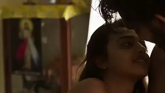 Radhika apte обнаженная показывает свои сиськи во время траха в спальне