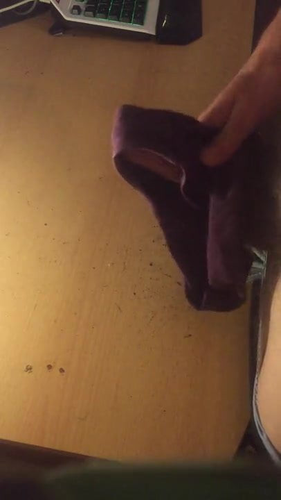 Cuming on used Panties