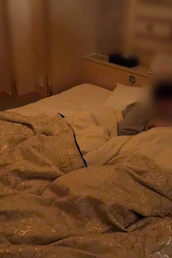 Sex noaptea târziu cu o prietenă ()