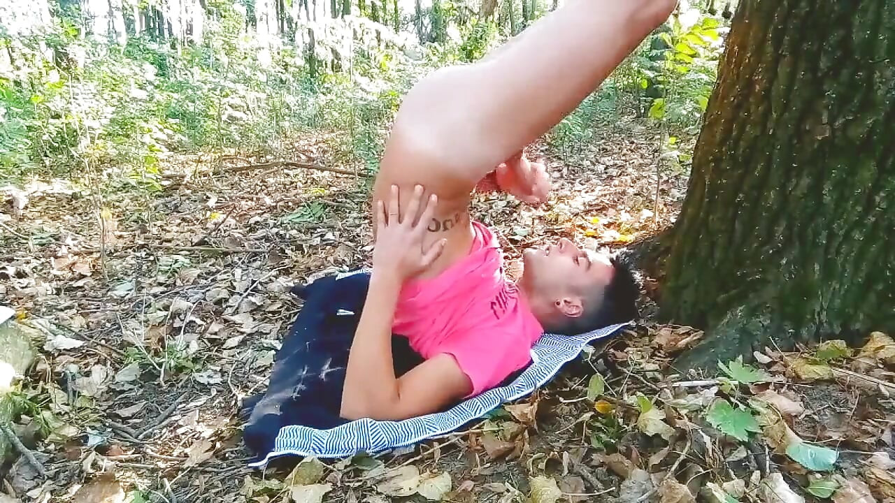 Twink Outdoor Self Cum in Mouth and Own Glans Licking