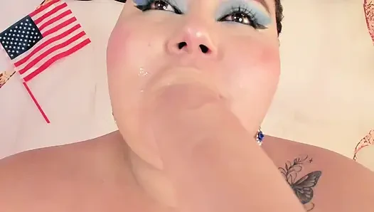 Pov: kamu liat pacar gemukmu lagi mulutnya habis-habisan