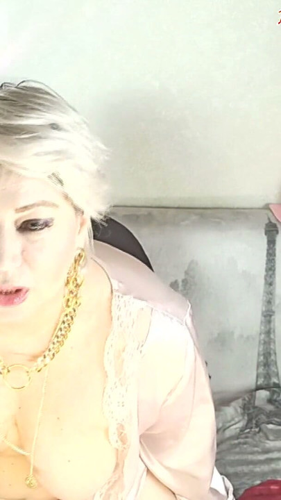 If you want to be free, just be like that! A family therapy session from a mature really married couple from Russia | Clip 3