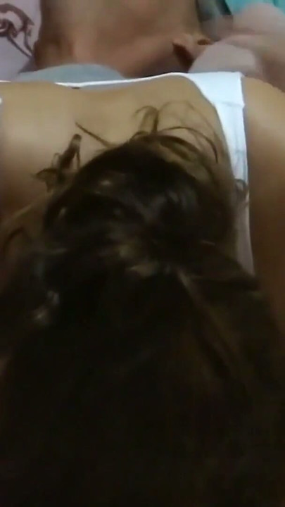 Me encanta que me cojan todo el tiempo y que se corran adentro mío, el sexo anal es mi pasión | Clip 2