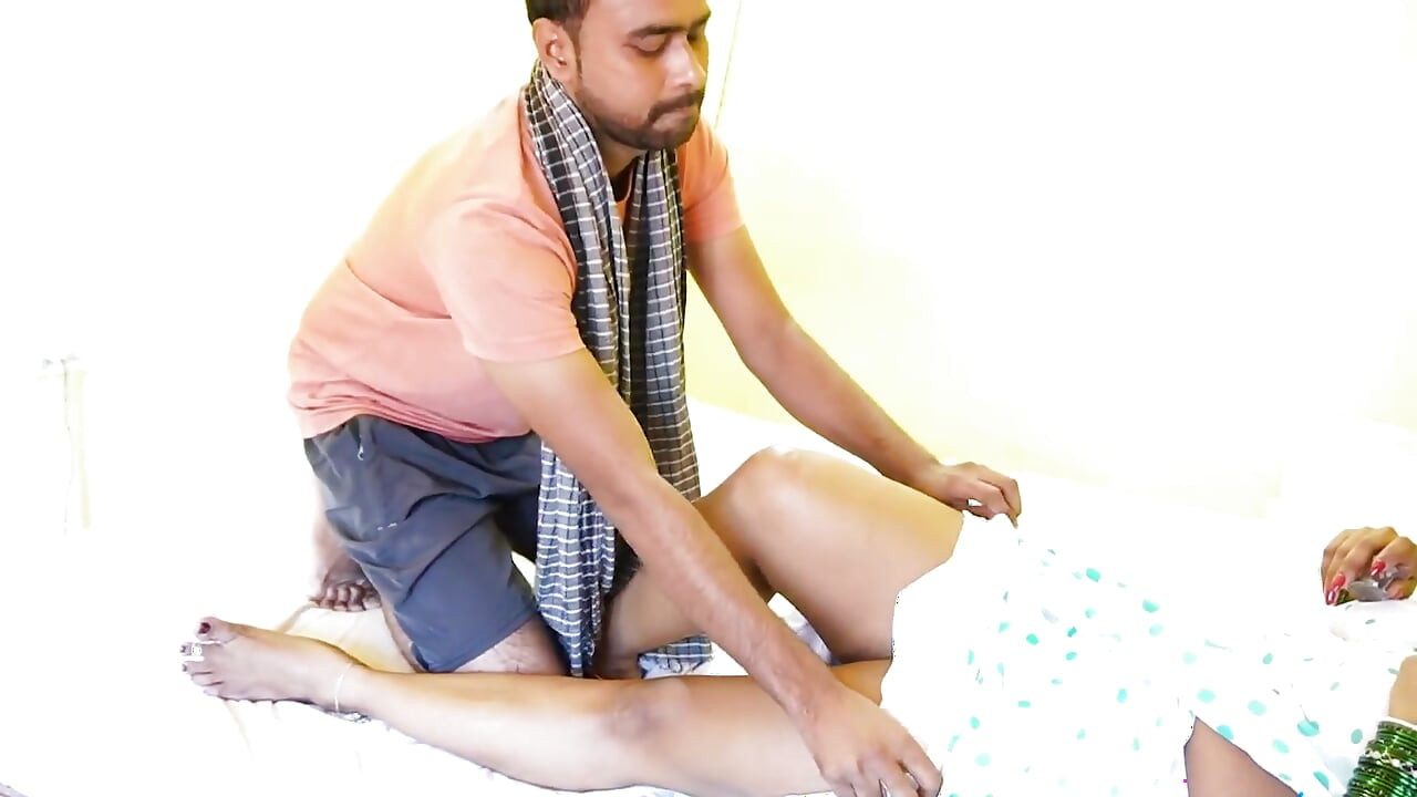 Indian Desi Sexy Big Boobs Aunty Fucked by Her Servant, Hardcore Sex