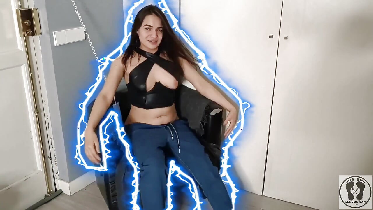 House Buttcrack Was Electrocuted in the Chair