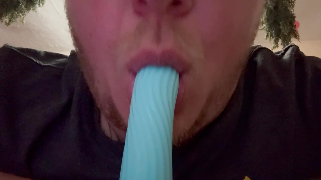Yavaş Çekimde Emme - Dildo