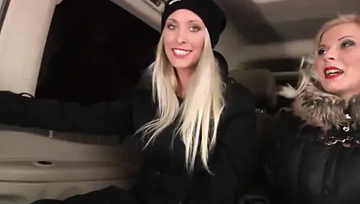 Блондинку Жестко Трахнули В Автобусе Fick