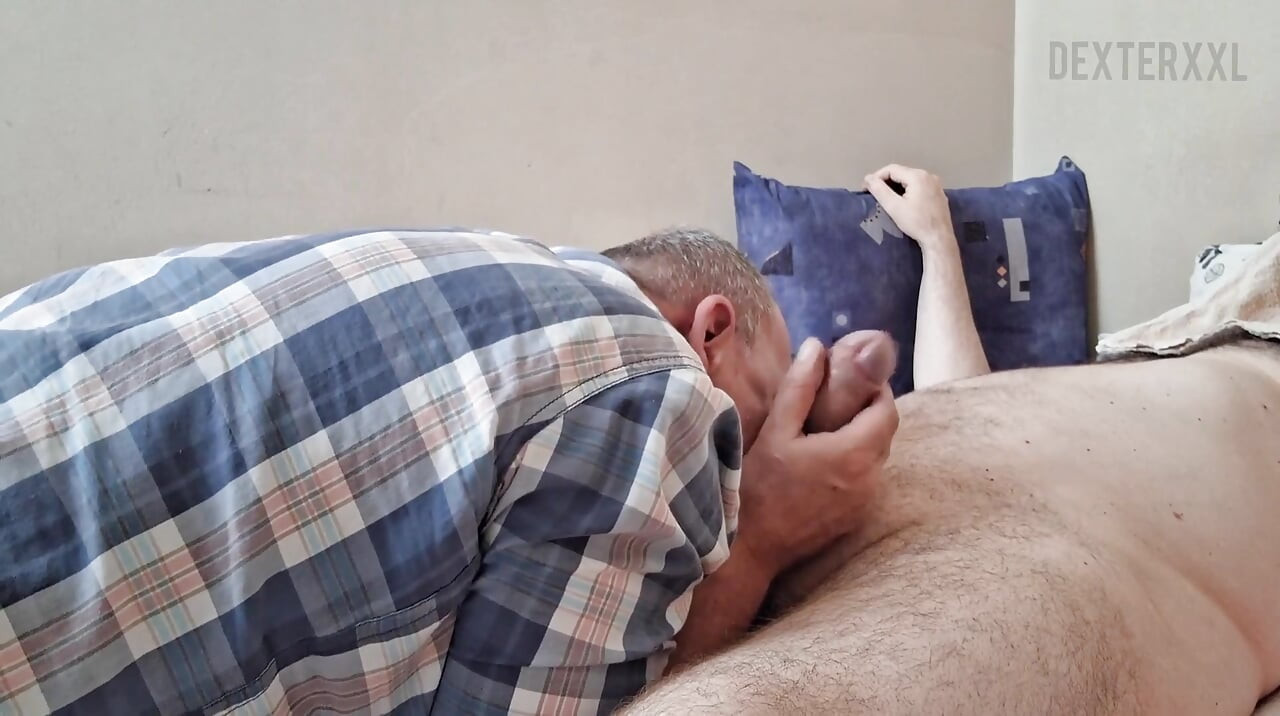 Grandpa Get Sucked off From Dexter Daddy. Cum Eat
