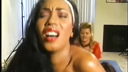 Sexy lesbian black and white orgy (Full original movie)