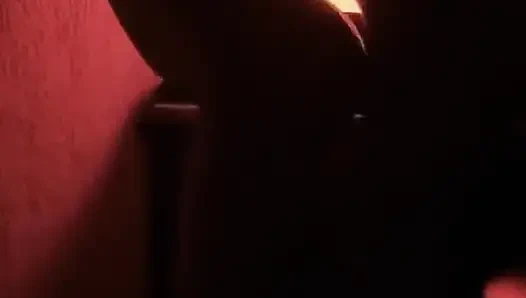 Kırmızı odada yoğun Romalı seks döllenmeye yol açıyor