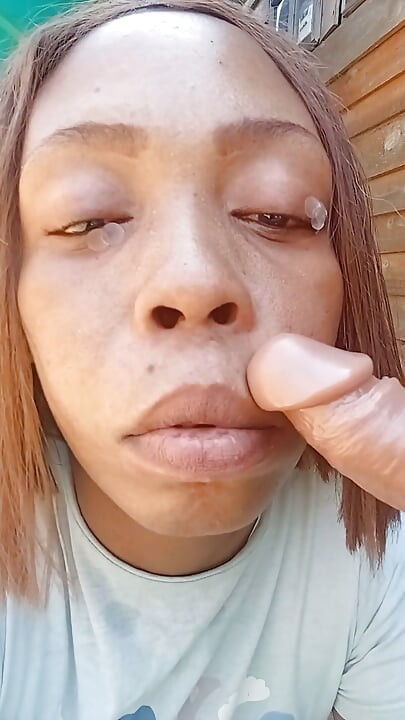 Face Fetish, Lip Ferish, Extreme Close-up Countdown to Cum.