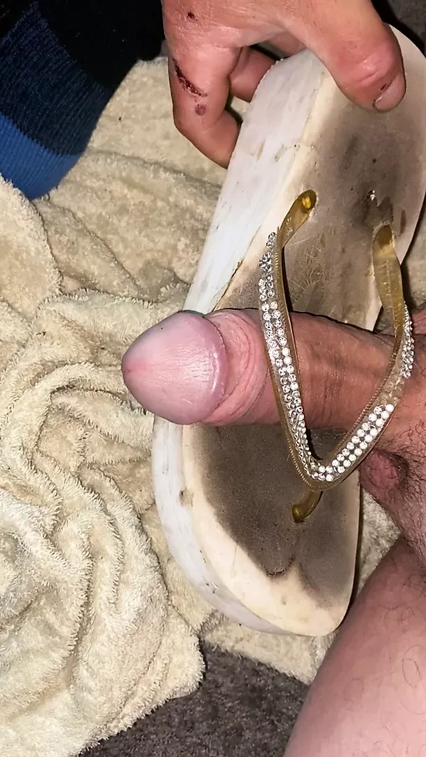 filthy used flip flop fuck   (no cum)