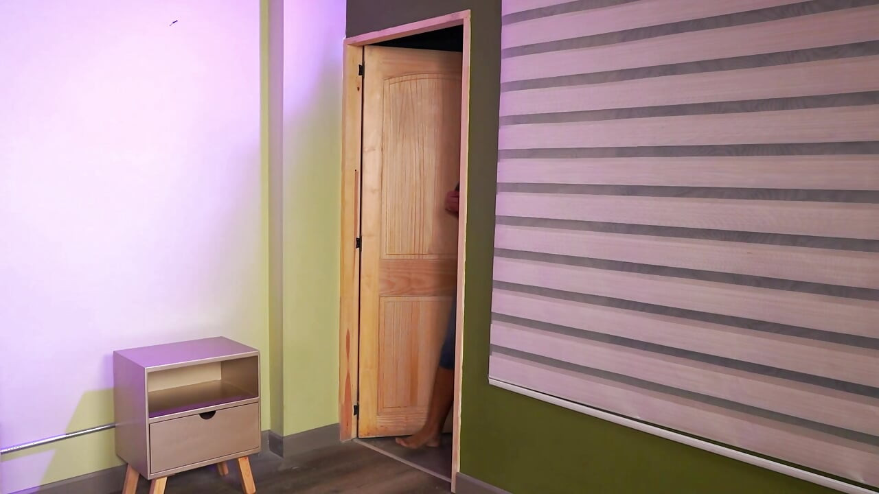 Prank on my stepsister - Stepbrother ends up having sex with his stepsister after hiding her towel