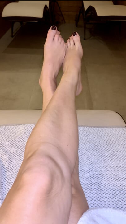 Horny in the sauna relaxation room