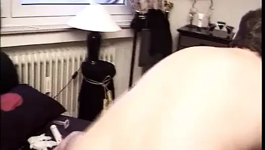 Reife deutsche hure doggystyle vor massivem abspritzen