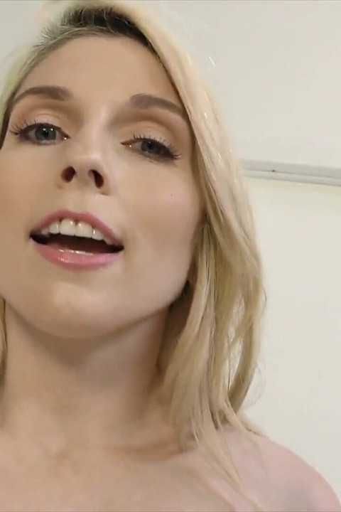 Christie Stevens is Gold Diggin' Stepmom!