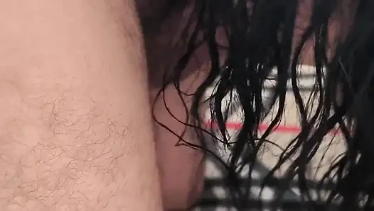 Arap çift onları aldatmak için büyük yaraklı boğa getiriyor