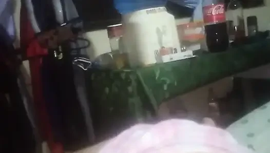 Selbstgedrehter schwanz-blowjob