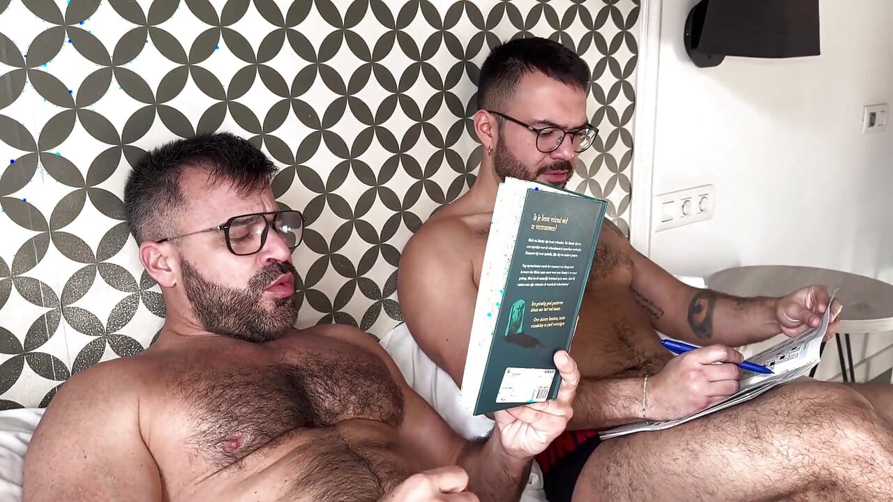 Muscle Bear Daddy Fuck