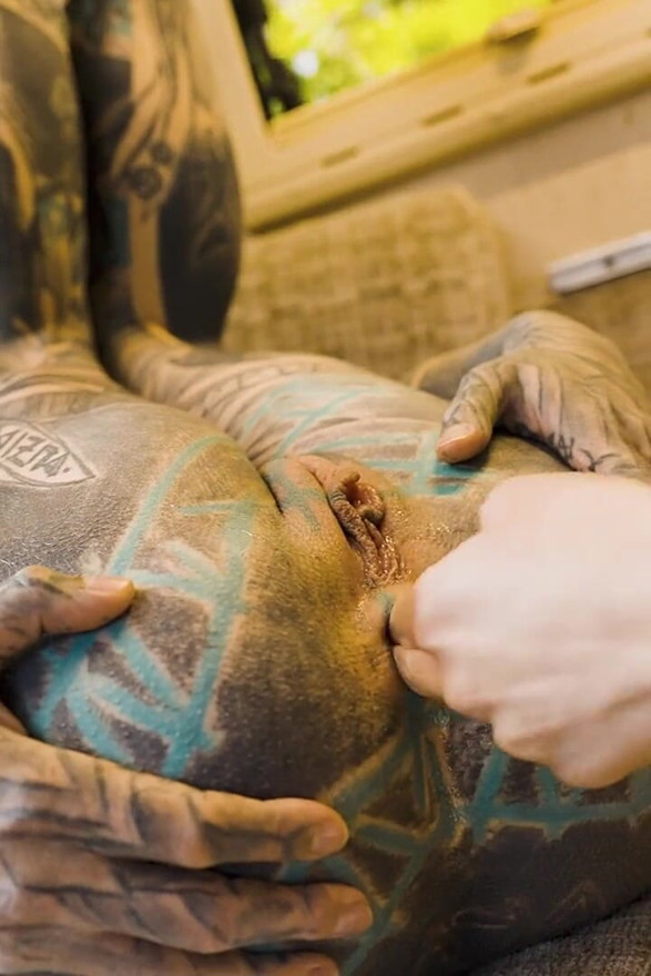 Roadtrip Tattooed Girl Fucks a Girl Anal with a Big Toys in Vintage Talbot Express