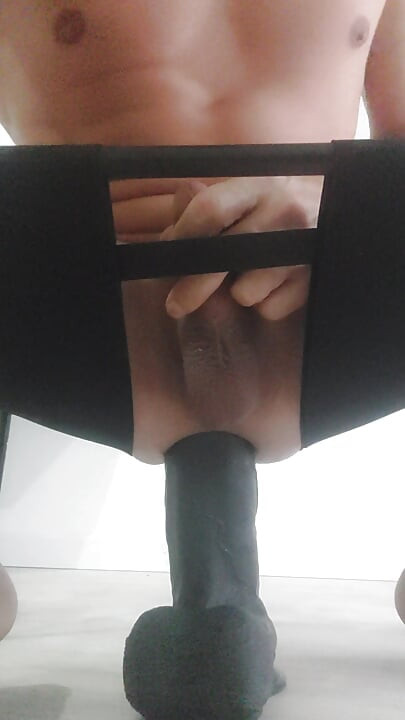 He gets 55cm in the ass gets fucked with sex machine impales himself on huge dildos
