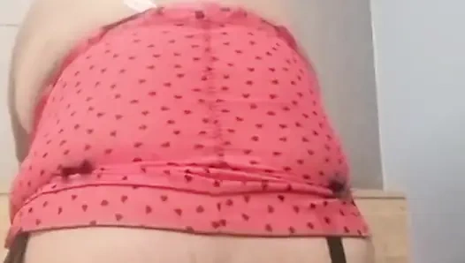 Sevgililer Gününde sevişiyor