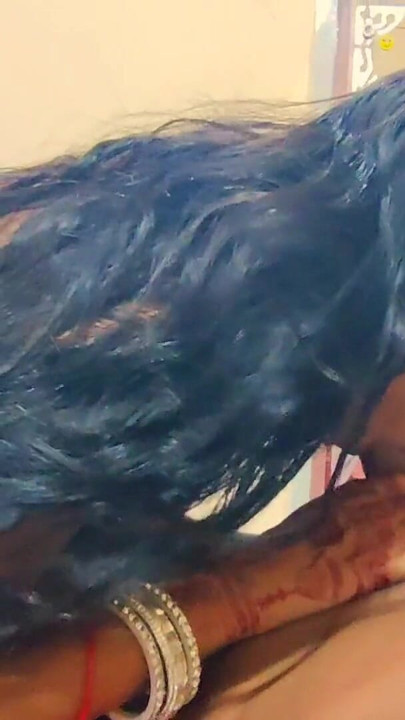 Hot Indisk Desi jente Beste blowjob sæd i munnen i hindi lyd | Klipp 1