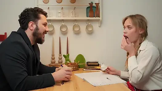 Kız öğrenci İngilizce dersi için geldi ama onun yerine anal eğitim aldı