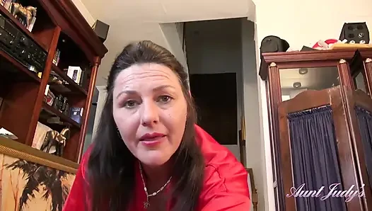 TanteJudys - Deine behaarte reife stieftante joana gibt dir eine massage (POV)