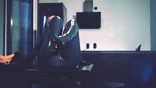 Vídeo de fetiche de borracha de látex com bunda grande e peitos naturais perfeitos milf Arya Grander
