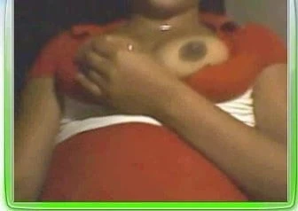 Chica Dominicana de Badoo Masturdando en Webcam
