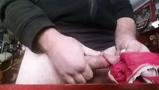 Jerk off on panties