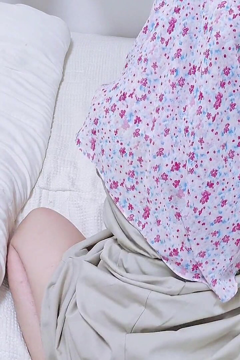 POV: Your Shy Hijabi Crush Ask You to Record Her in This Playful Mood